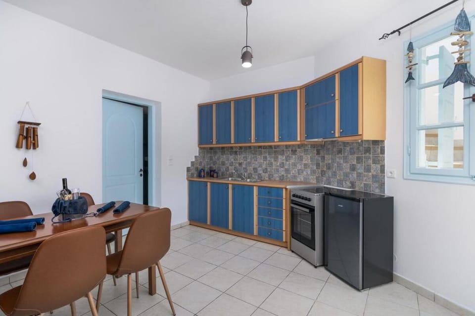 Stefania's Cycladic Apartments III Apartment in Milos