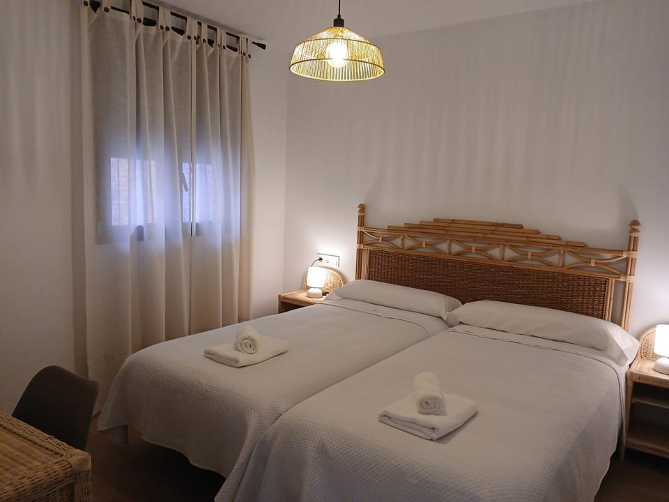 Hotel Apartamento Via Caprasia Habitaciones&Apartamentos Apartment hotel in Valencian Community