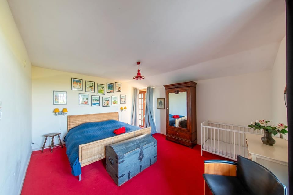 Bed, Bedroom