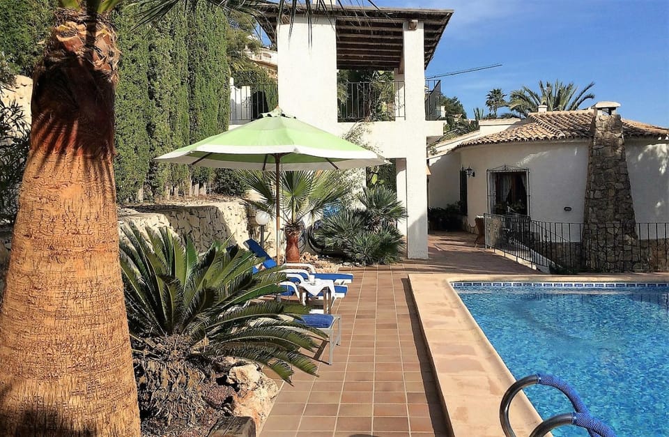 Garden, Swimming pool