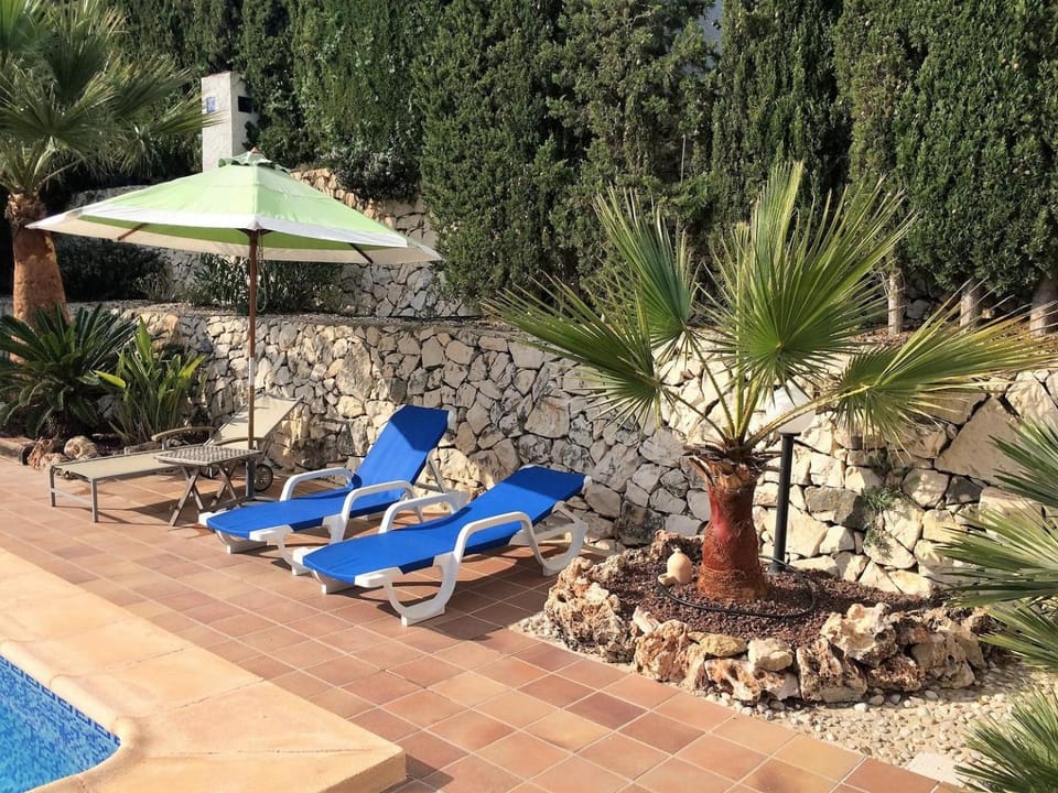 Garden, sunbed