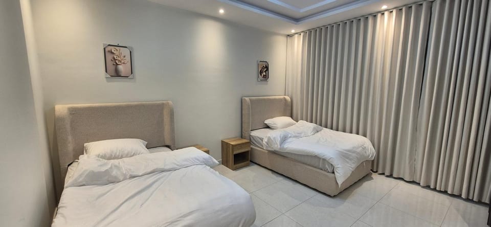 شقة من ثلاث غرف اثاث فاخر Apartment in Jeddah
