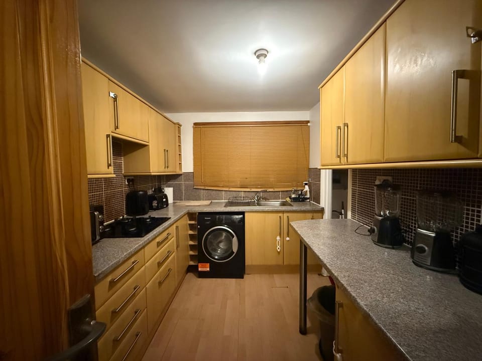 Communal kitchen, kitchen