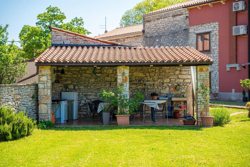 Casa Nadia in Peroj - Haus für 8 Personen House in Fažana