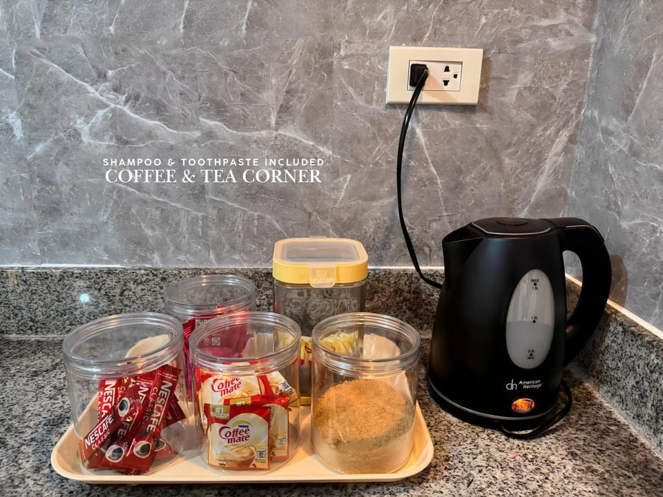 Coffee/tea facilities, Kitchen or kitchenette, Food and drinks, Food