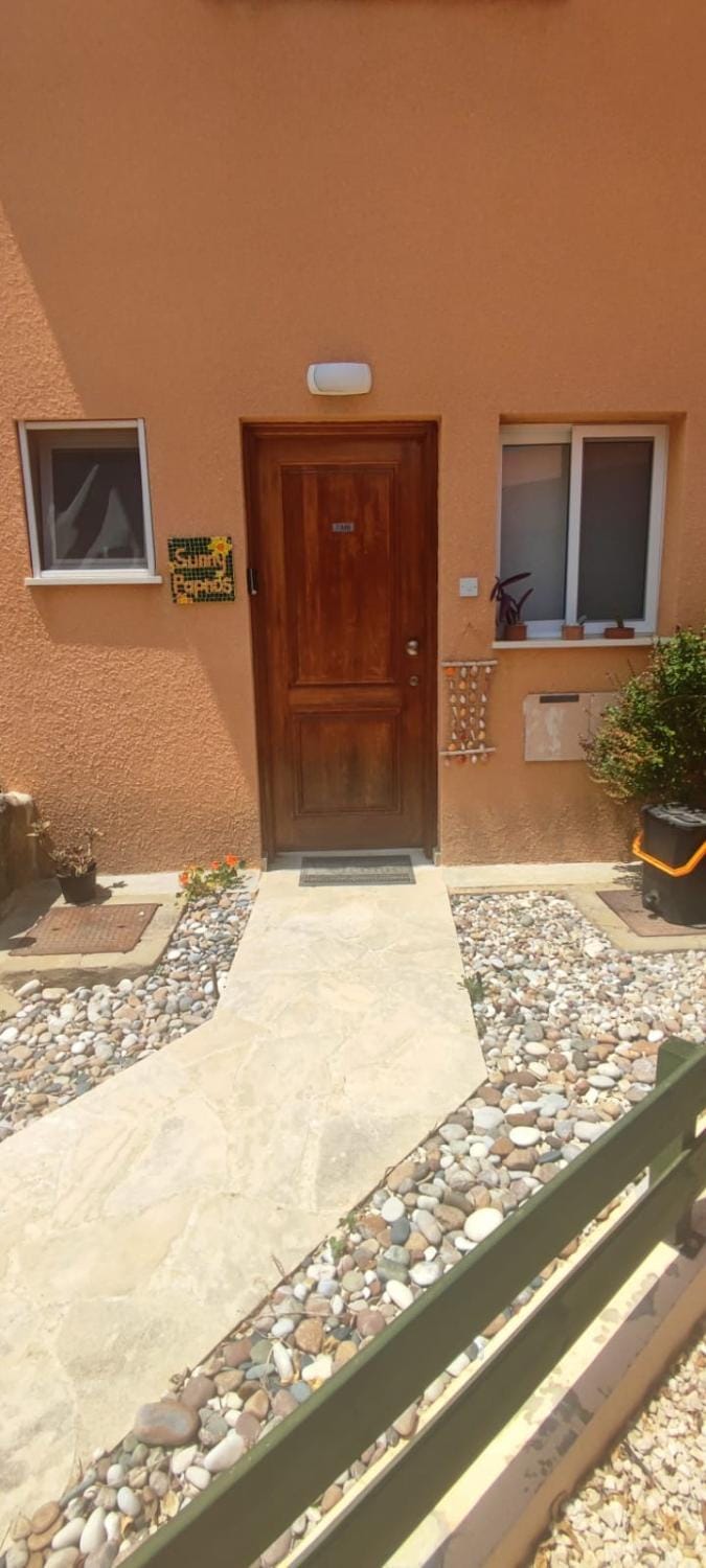 Sunny Paphos Apartment in Paphos District