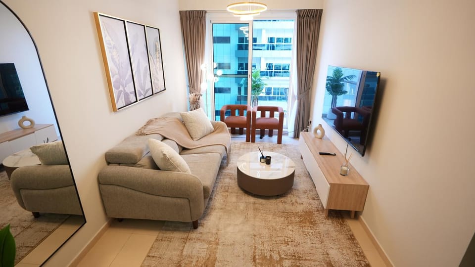 Living room, Seating area, Evening entertainment