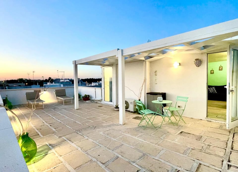 Patio, View (from property/room), Balcony/Terrace