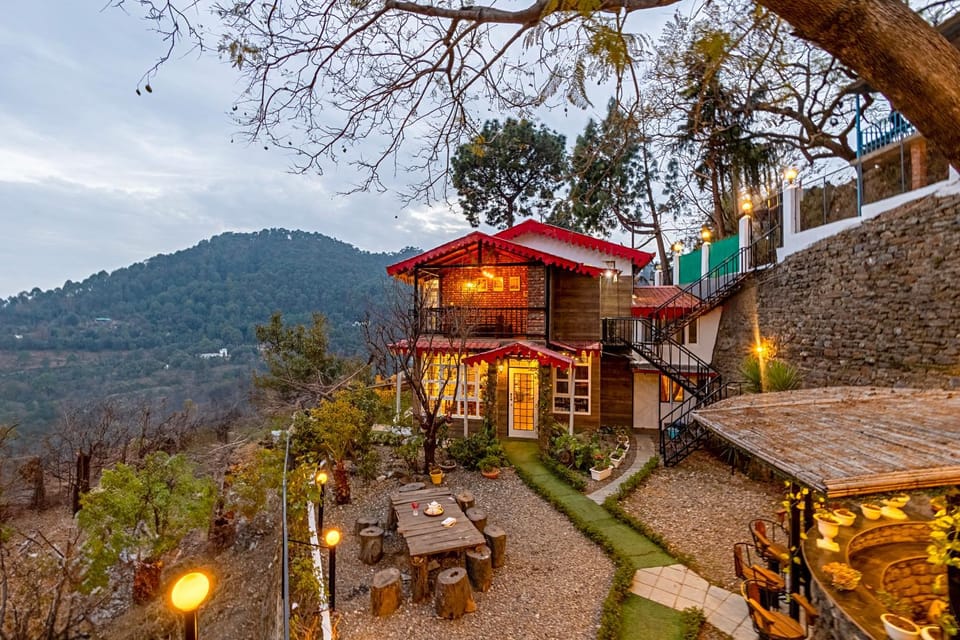 Property building, Day, Natural landscape, Mountain view