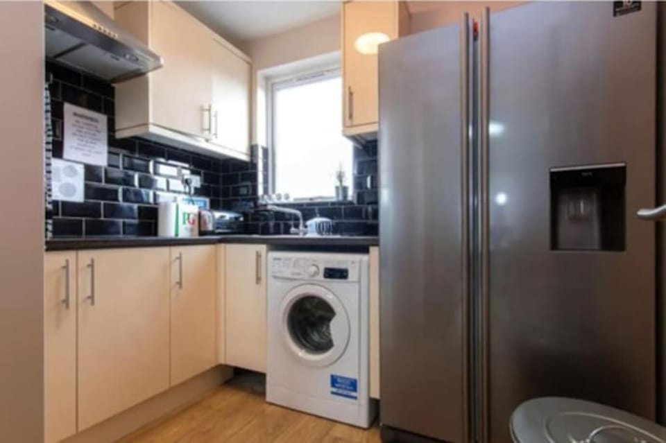 Kitchen or kitchenette, Communal kitchen, kitchen