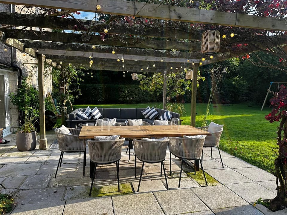 Patio, Garden, Seating area, Garden view