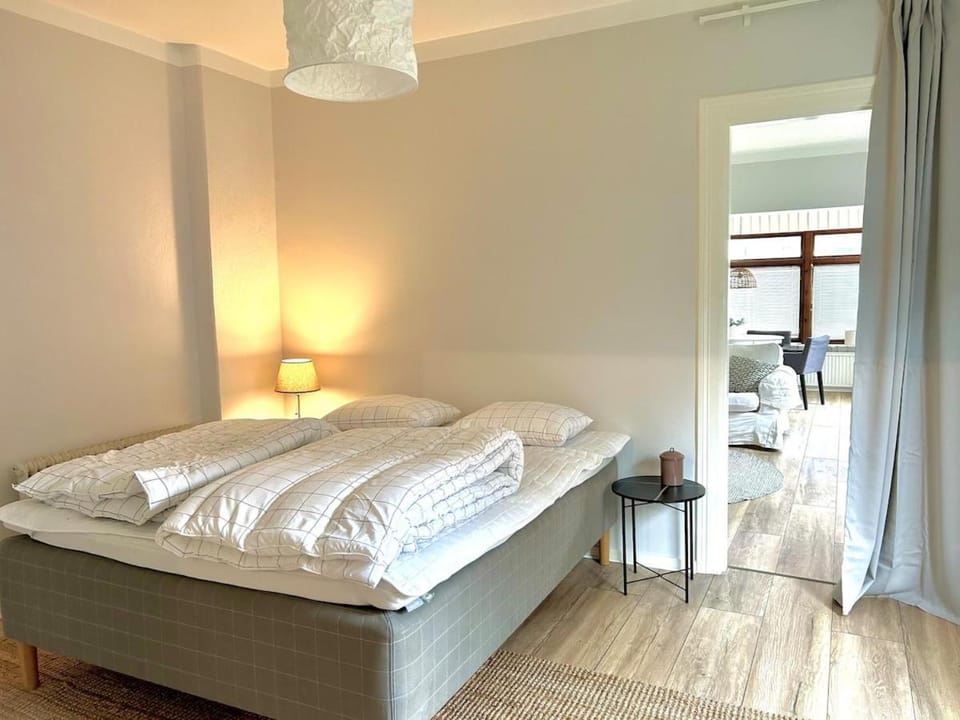 Centralt och mysigt boende i Tomelilla Apartment in Skåne County