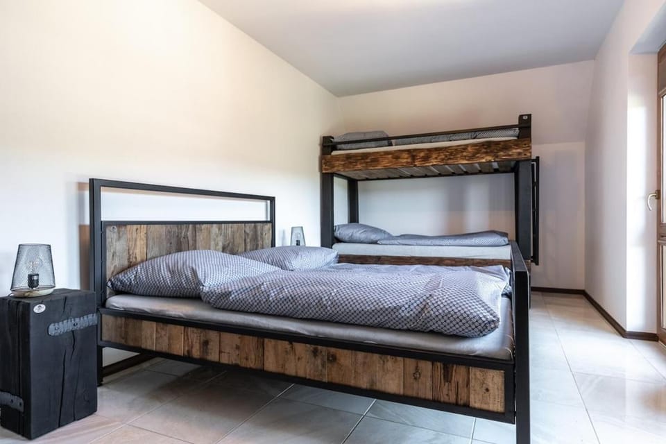Bed, Photo of the whole room, Bedroom, bunk bed