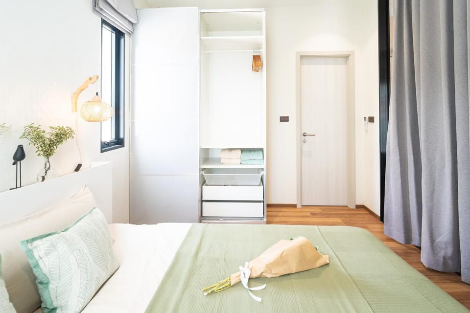 Bed, Photo of the whole room, Bedroom, towels, wardrobe