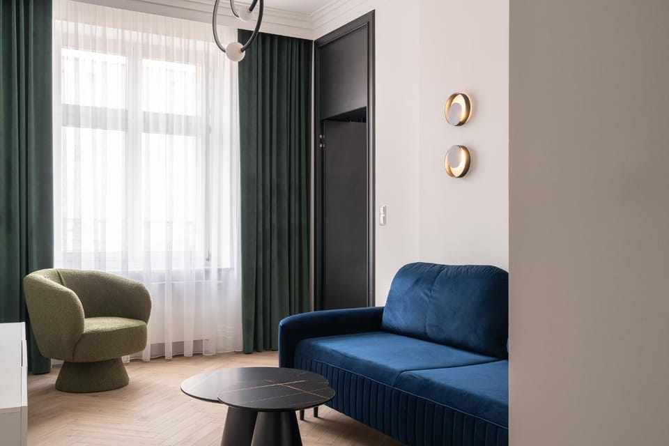 Living room, Seating area