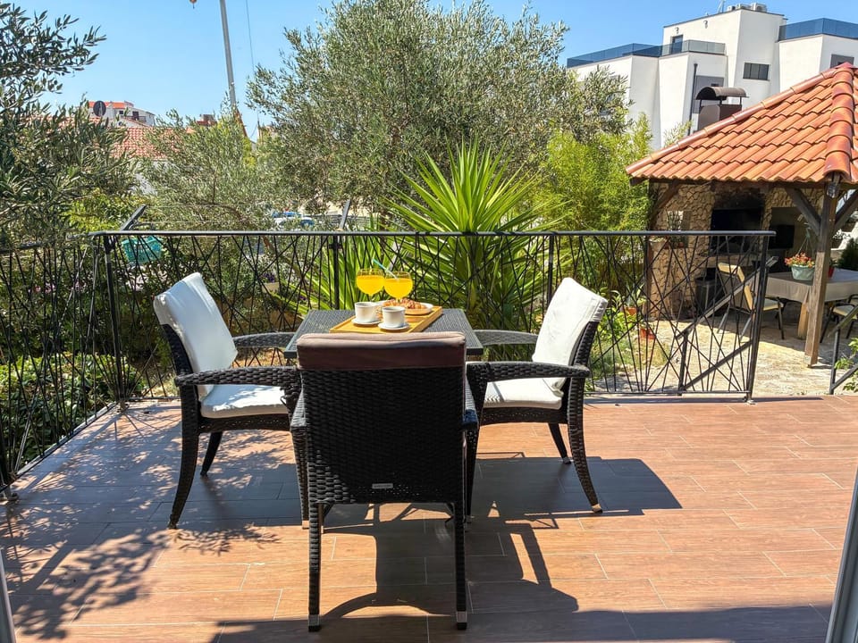 Spring, Day, View (from property/room), Balcony/Terrace