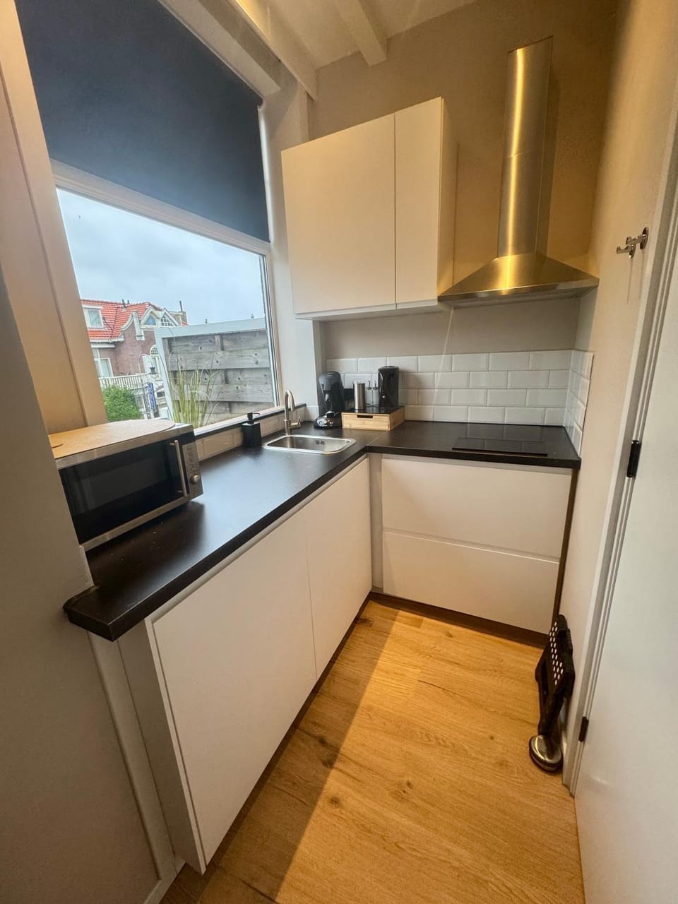 dishwasher, oven, stove