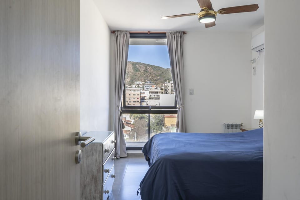 Bed, Natural landscape, Photo of the whole room, Bedroom, Mountain view