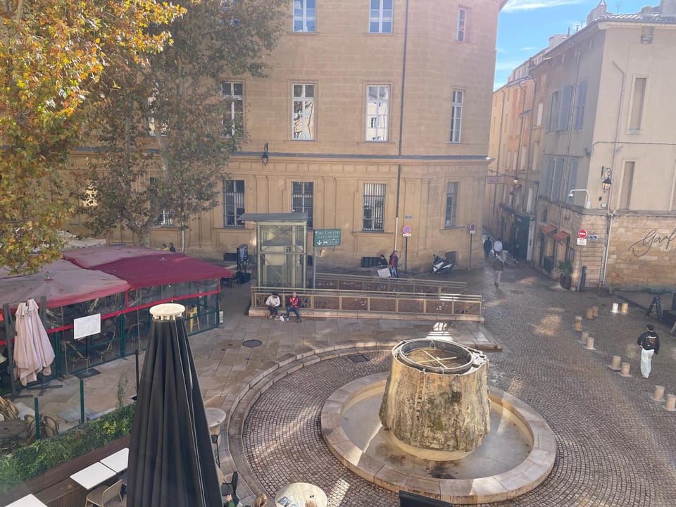 Day, Neighbourhood, City view, Street view