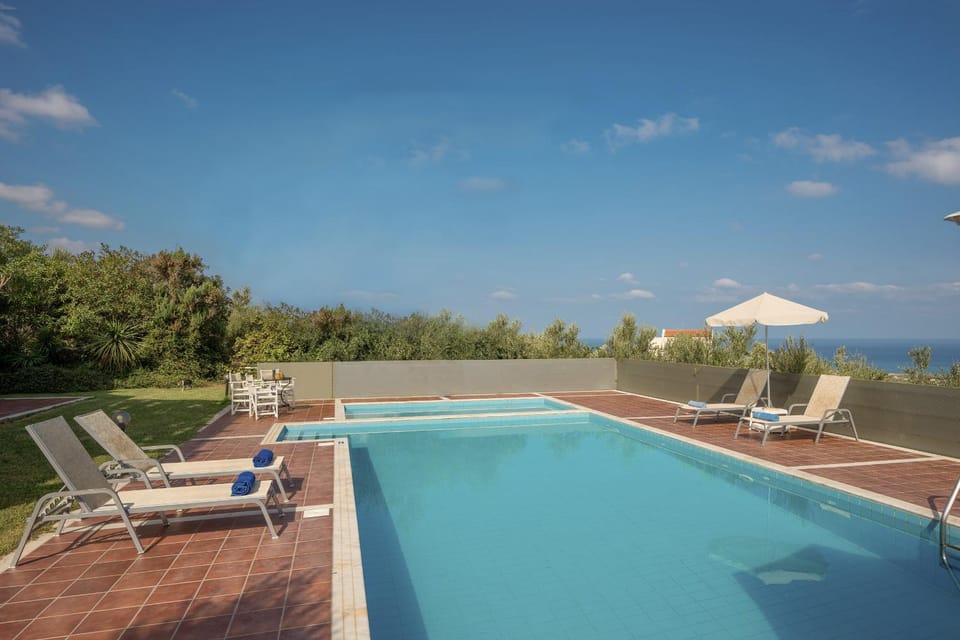 Off site, Day, Natural landscape, Pool view, Sea view, Swimming pool, sunbed