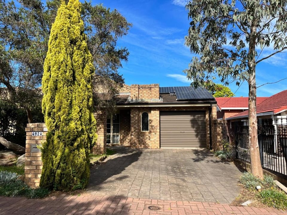 Peaceful cottage Burnside area Villa in Adelaide