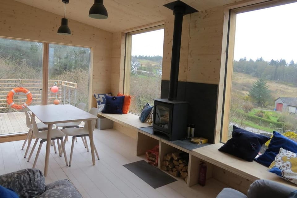 Cala Fearnadh Off-Grid cabin, Bunessan, Mull Cabin in Scotland