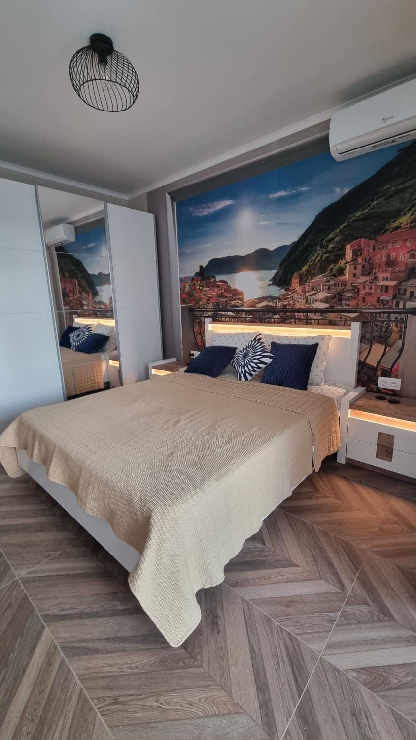 Bed, Photo of the whole room, Bedroom, wardrobe