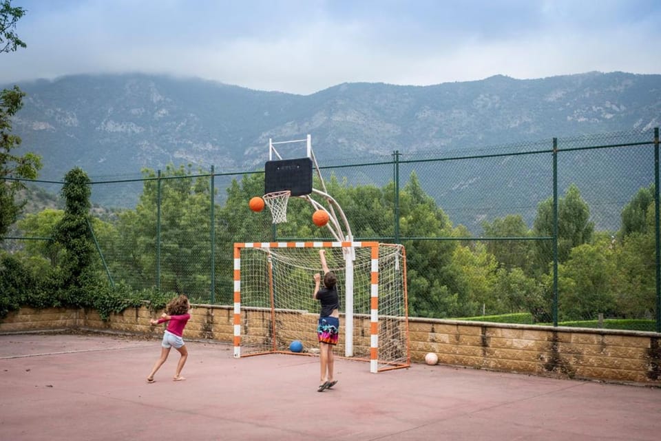 Mountain view, Sports