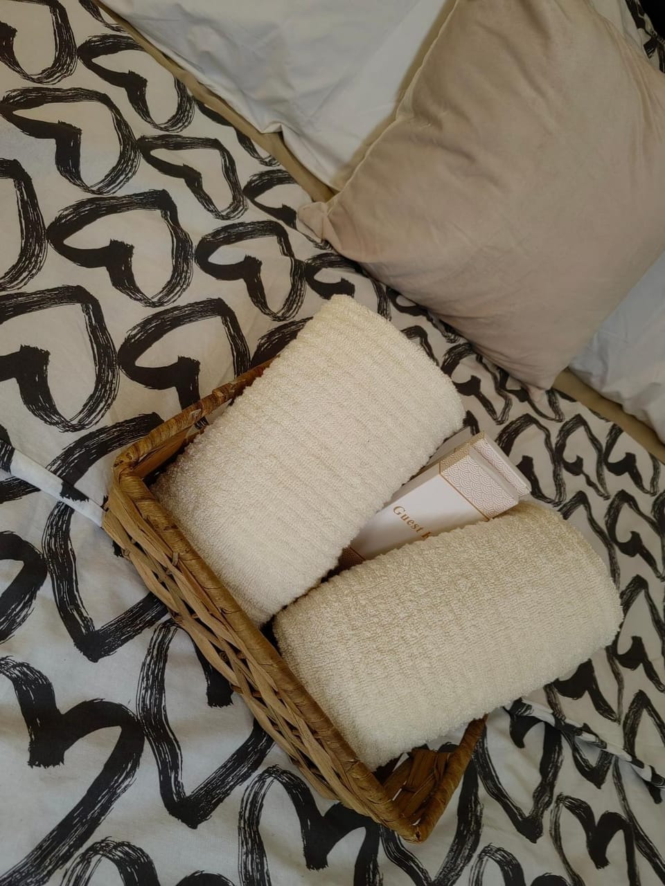 Mk Luxury Staycation Hostel in Pasay