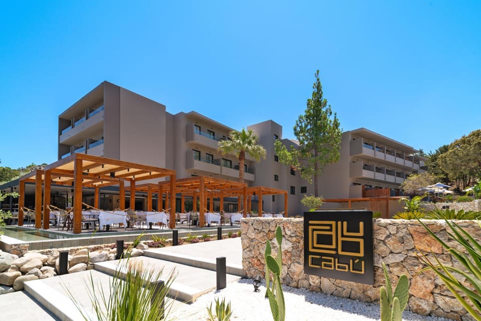 Property building, Restaurant/places to eat, Property logo or sign, Dining area