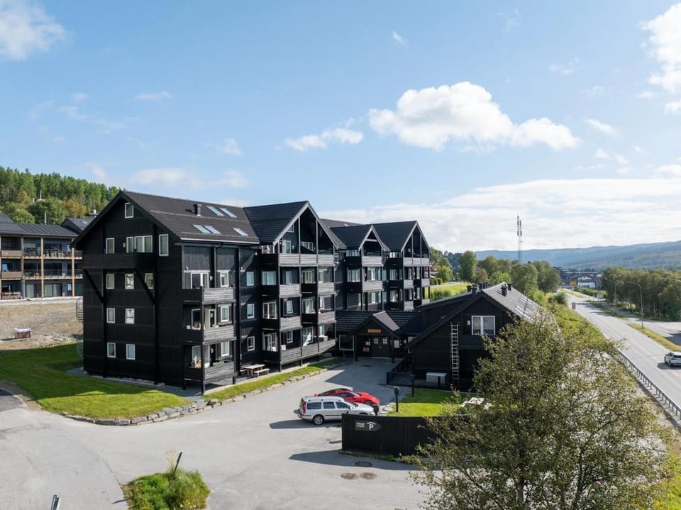 Property building, Neighbourhood, City view