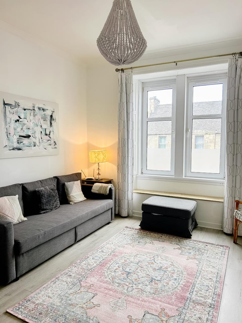 Chic flat close to Edinburgh, Airport, & Zoo Apartment in Edinburgh