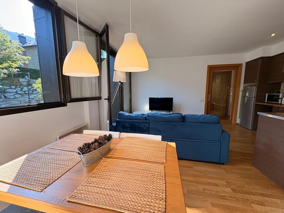 Con encanto, buena ubicación, confort y parking - Aüt 2 Apartment in Pla de l'Ermita