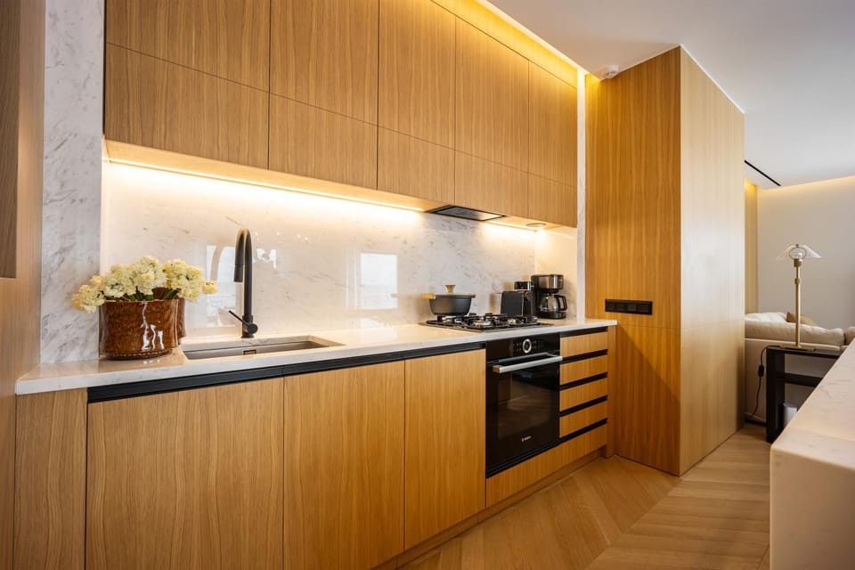 Kitchen or kitchenette