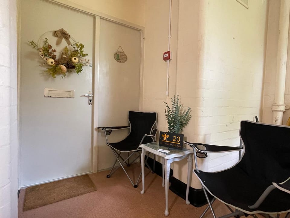 Property building, Seating area
