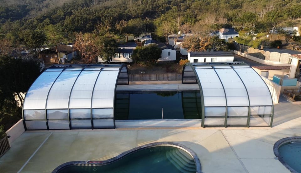 Bird's eye view, Swimming pool