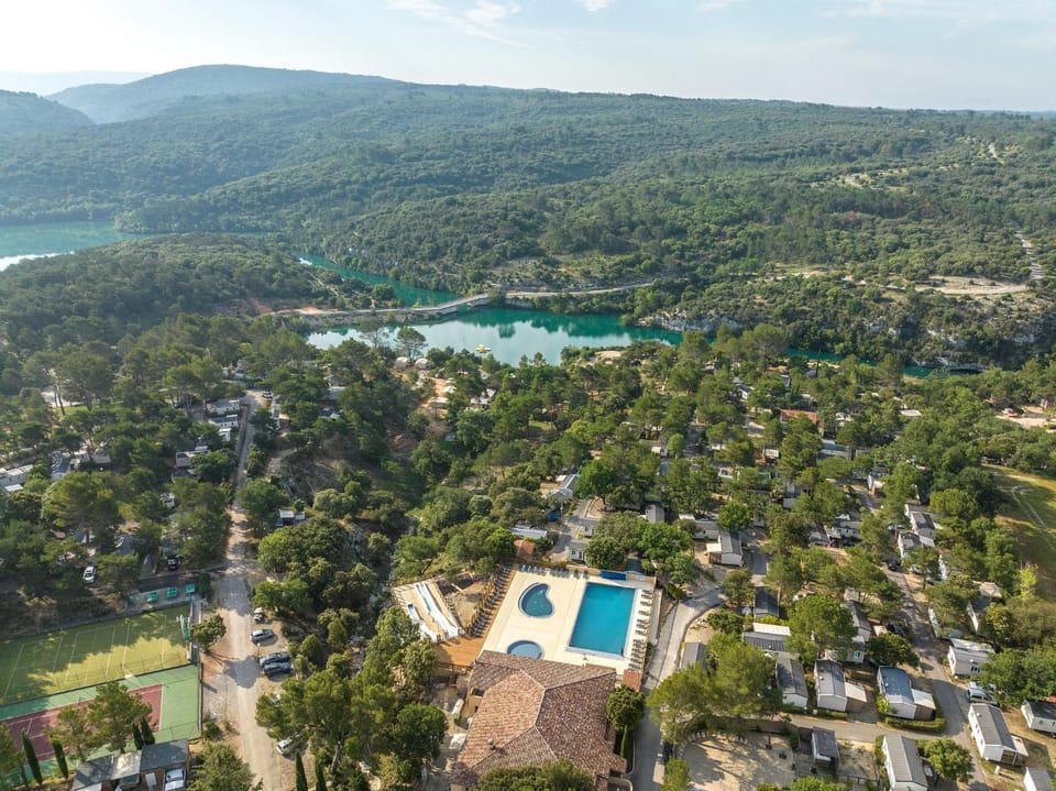 Bird's eye view, Swimming pool