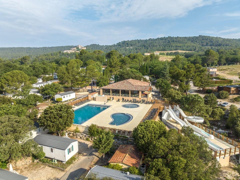 Bird's eye view, Swimming pool