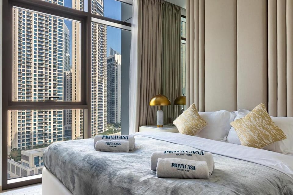 PRIVA CASA- Moonlit Dunes 1BR - Palace Residences Apartment in Dubai