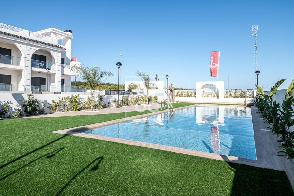 Garden, Swimming pool
