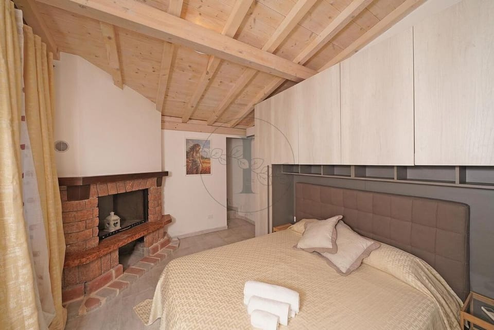 D1MORA Roccoli2 - apartment in villa with pool Apartment in Lake Garda
