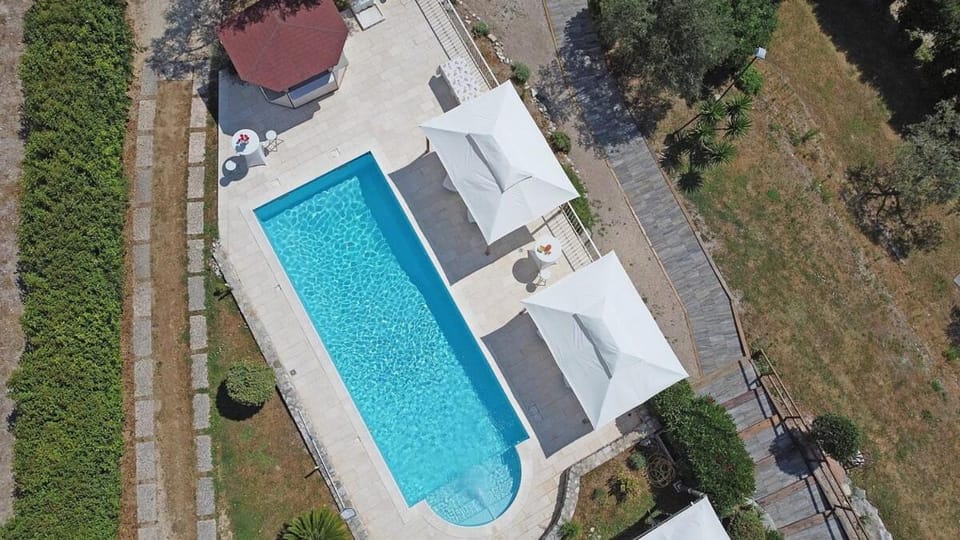 D1MORA Roccoli2 - apartment in villa with pool Apartment in Lake Garda