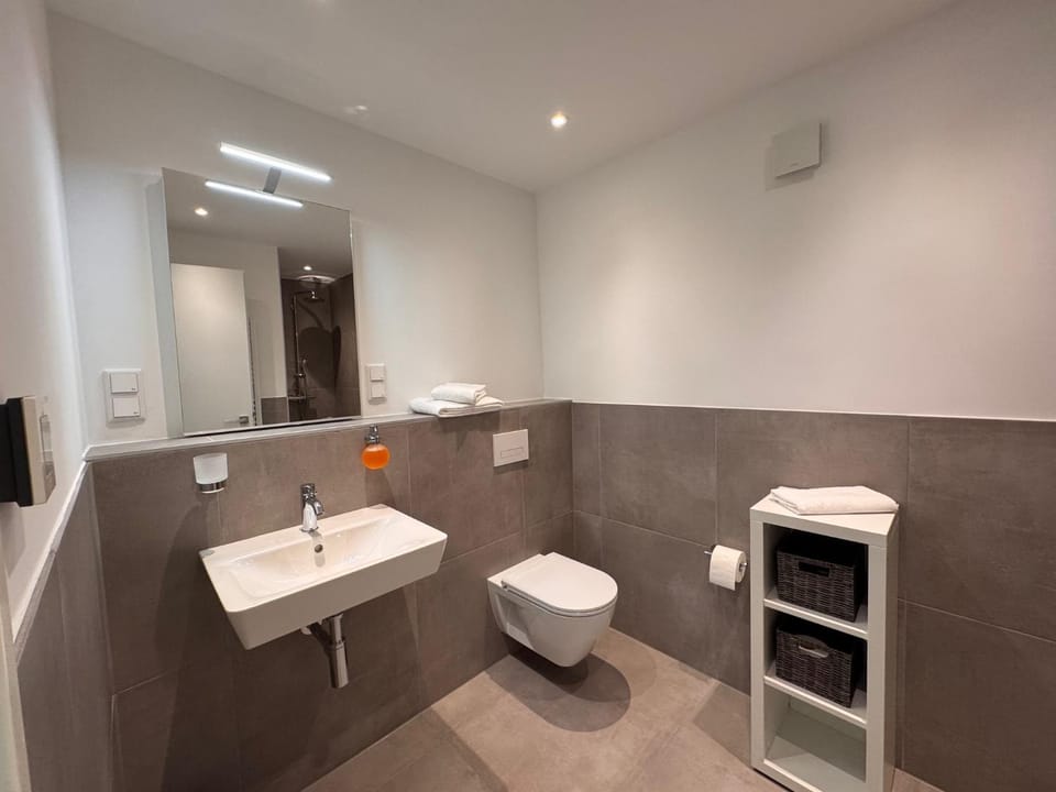 Toilet, Bathroom