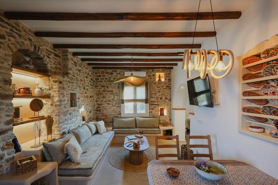 Onar Sifnos Stone Villa House in Milos