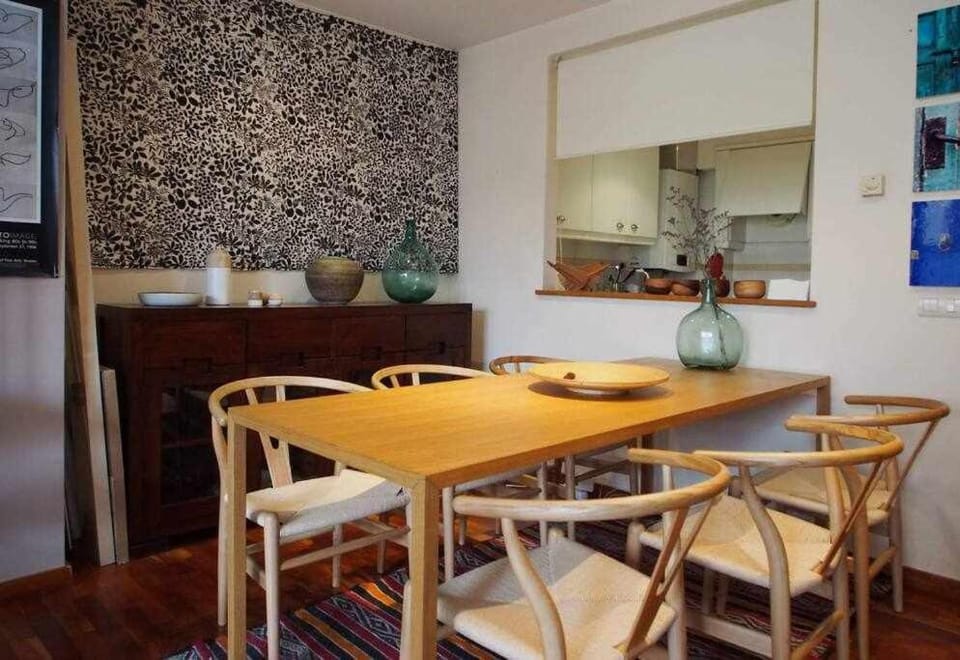 Sleep & Stay Duplex Barri Vell Apartment in Girona