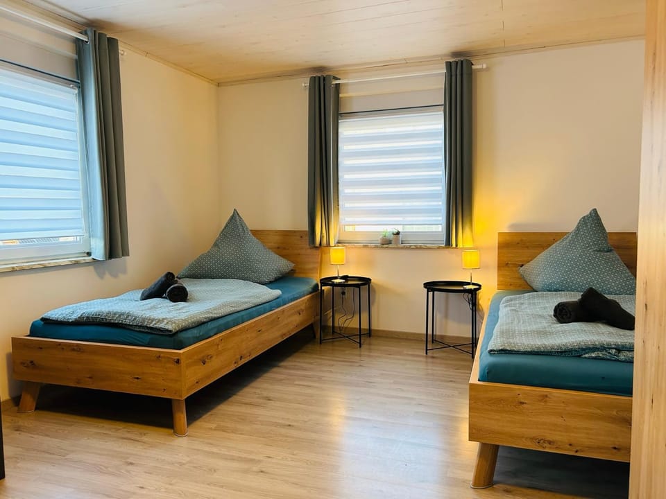 Bed, Photo of the whole room, towels