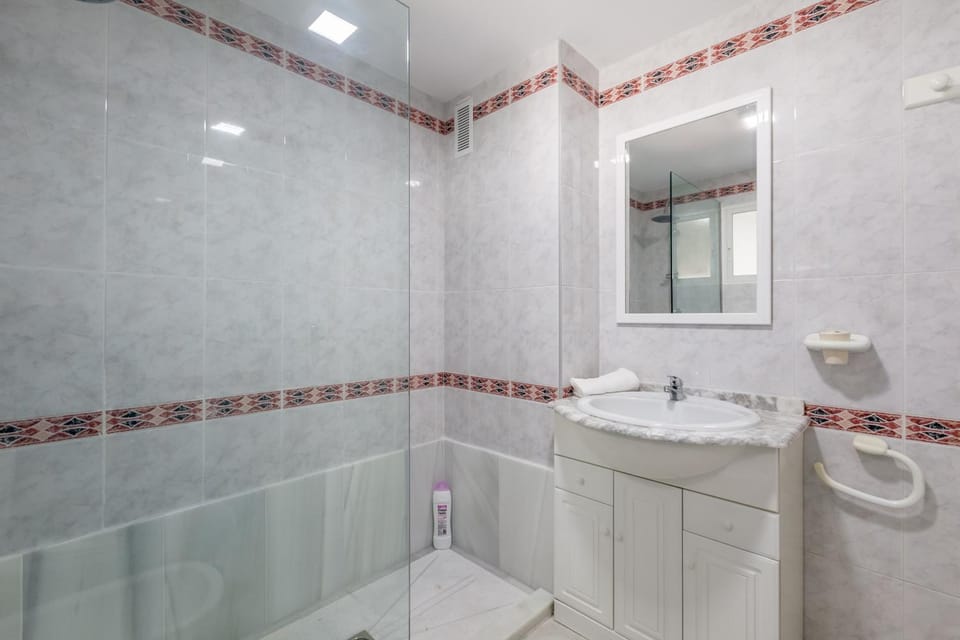 Bathroom, Living room