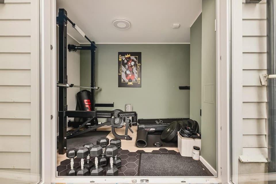 DINBNB Apartment l Skansen funhouse - 400m to Bryggen Gym & Parking House in Bergen