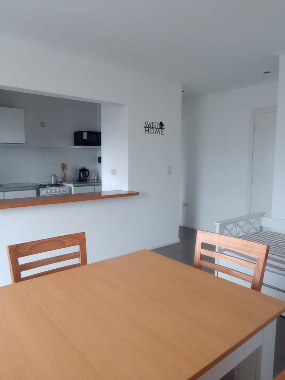 Departamento LA FAMILIA Segundo piso por escaleras con cochera Apartment in Tandil