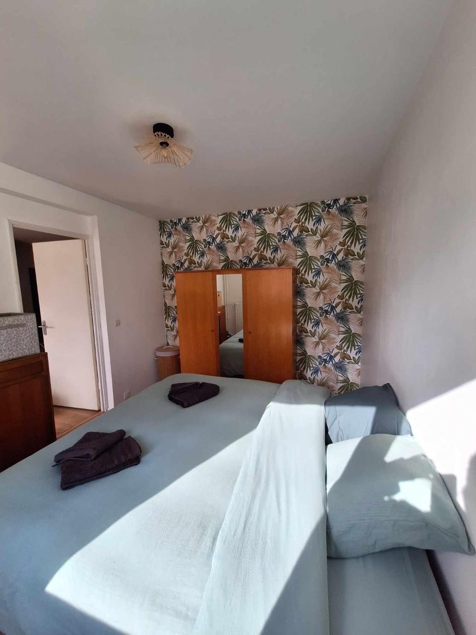 Bed, Photo of the whole room, Bedroom, towels, wardrobe